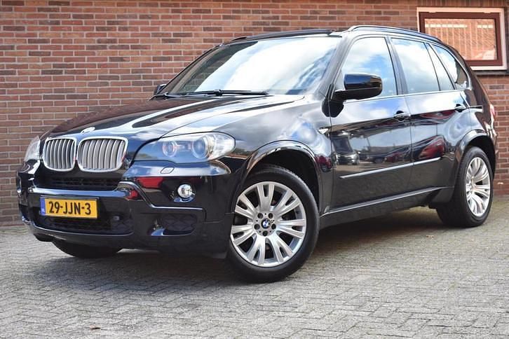 Zwart Gebruikt 2009 BMW X5 Executive SUV | € 11.949 (Eerlijke prijs) - Afbeelding 1/4