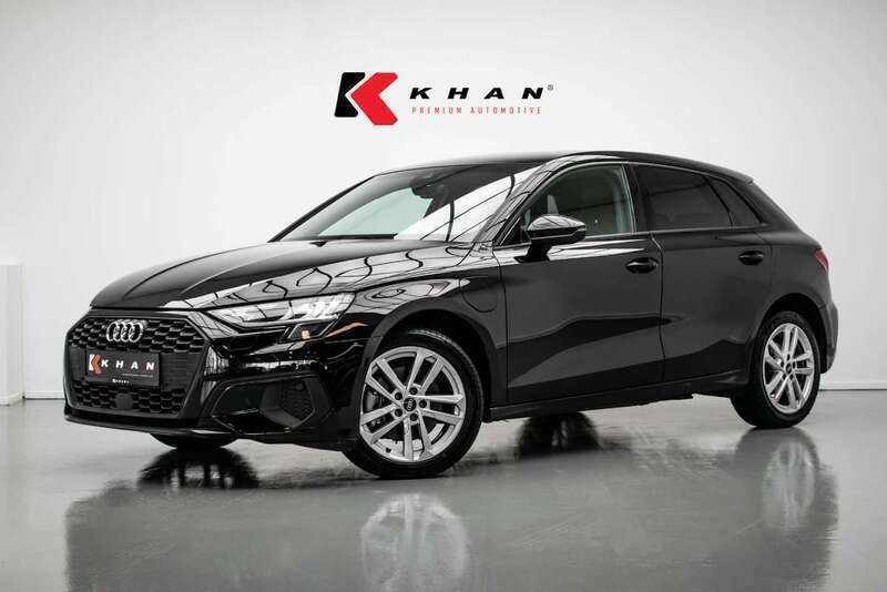 Zwart Gebruikt 2023 Audi A3 Sportback e-tron Sedan | € 28.495 (Super prijs) - Afbeelding 1/4