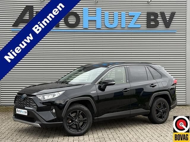 Zwart Gebruikt 2020 Toyota RAV4 Executive SUV | € 31.990 - Afbeelding 1/4