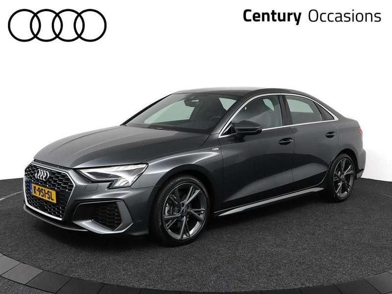 Grijs Gebruikt 2021 Audi A3 S-Line Sedan | € 24.900 (Eerlijke prijs) - Afbeelding 1/4