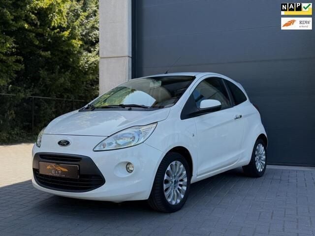 Wit Gebruikt 2011 Ford Ka Titanium X Hatchback | € 4.195 (Eerlijke prijs) - Afbeelding 1/4