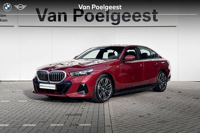 Occasion BMW 530e Comfort Edition 299 PK (219 kW) 2025 Rood Sedan