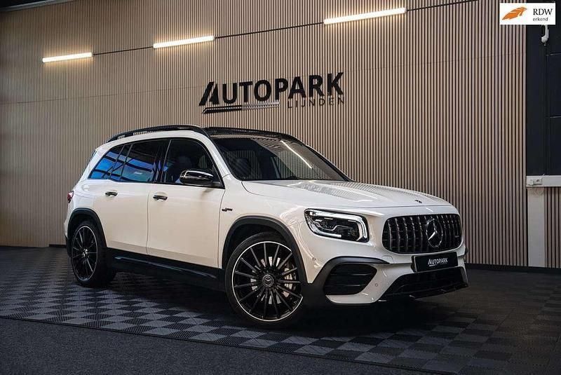 Wit Gebruikt 2021 Mercedes GLB35 Premium Plus SUV | € 53.950 - Afbeelding 1/4
