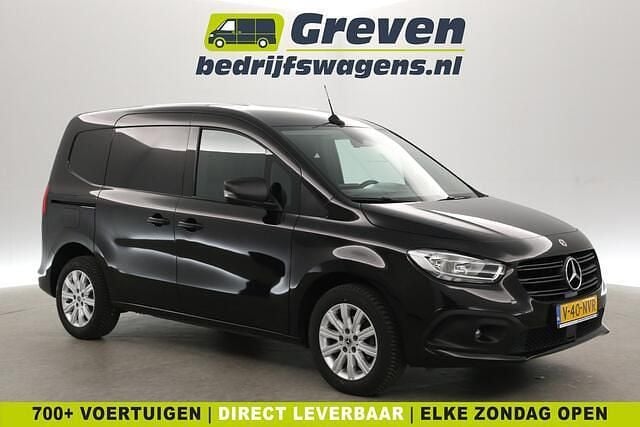 Zwart Occasion 2022 Mercedes Citan 110 Van | € 17.500 (Eerlijke prijs) - Afbeelding 1/4