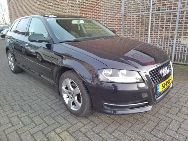 Occasion Audi A3 Sportback Attraction 105 PK (77 kW) 2011 Zwart Hatchback