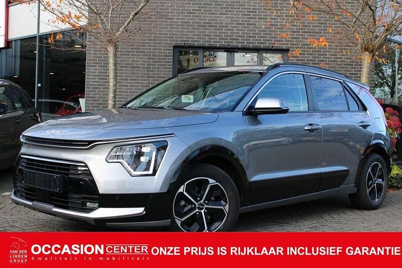 Grijs Gebruikt 2022 Kia Niro Plus SUV | € 27.950 (Iets duurder) - Afbeelding 1/4