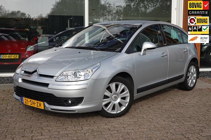 Hatchback Gebruikt 2006 Citroën C4 Exclusive Hatchback | € 2.450 (Duur) - Afbeelding 1/4