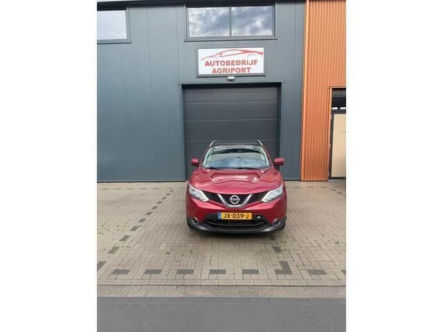 Rood Gebruikt 2016 Nissan Qashqai Tekna SUV | € 15.499 (Eerlijke prijs) - Afbeelding 1/4