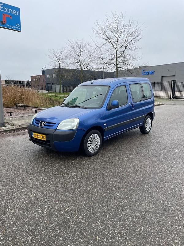 Blauw Gebruikt 2005 Peugeot Partner Van | € 1.950 (Goede deal) - Afbeelding 1/4