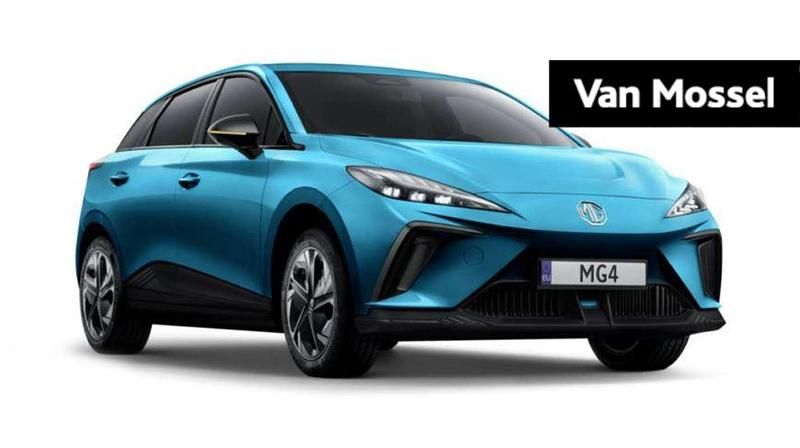Zwart Nieuw 2025 MG MG4 EV Hatchback | € 28.100 (Eerlijke prijs) - Afbeelding 1/3