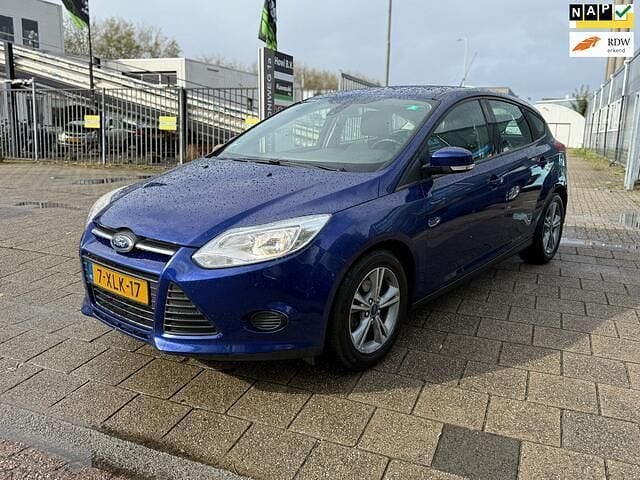 Blauw Gebruikt 2014 Ford Focus Hatchback | € 3.999 (Super prijs) - Afbeelding 1/4