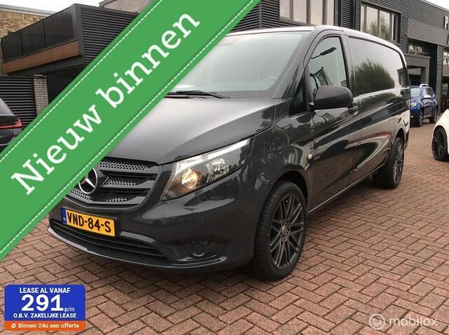 Grijs Gebruikt 2020 Mercedes Vito MPV | € 17.950 (Eerlijke prijs) - Afbeelding 1/4