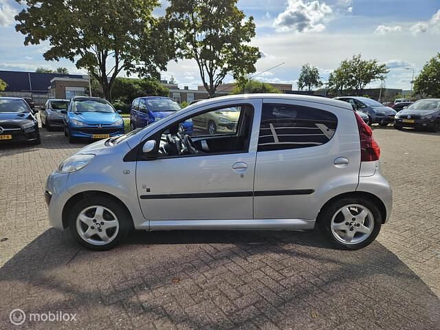 Occasion Peugeot 107 68 PK (50 kW) 2012 Grijs Hatchback