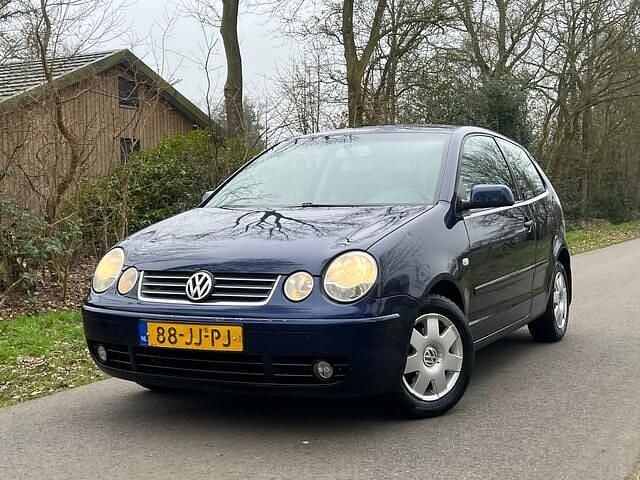 Occasion VW Polo Highline 75 PK (55 kW) 2002 Blauw (metallic) Hatchback