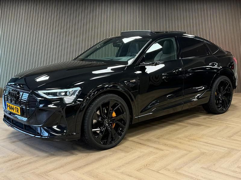 Occasion Audi e-tron Basis 300 kW (408 PK) 2021 Zwart SUV