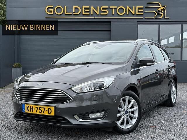 Grijs Gebruikt 2015 Ford Focus Titanium Stationwagen | € 5.949 (Eerlijke prijs) - Afbeelding 1/4