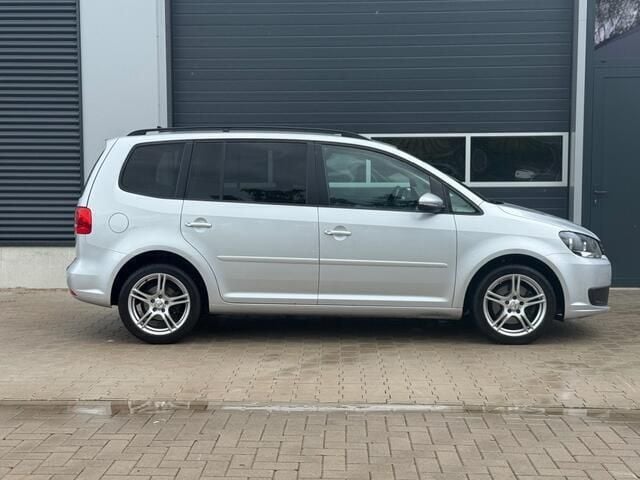Occasion VW Touran Comfortline 140 PK (102 kW) 2014 Zilver, metallic lak MPV