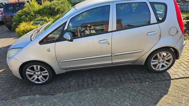 Zilver Gebruikt 2008 Mitsubishi Colt Hatchback | € 1.050 (Goede deal) - Afbeelding 1/3