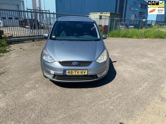 Grijs Gebruikt 2007 Ford Galaxy Trend MPV | € 2.999 (Iets duurder) - Afbeelding 1/4