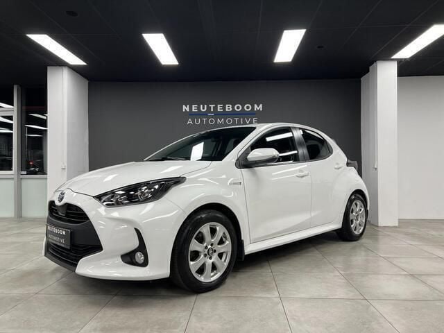 Wit Gebruikt 2021 Toyota Yaris Hatchback | € 17.999 (Super prijs) - Afbeelding 1/4