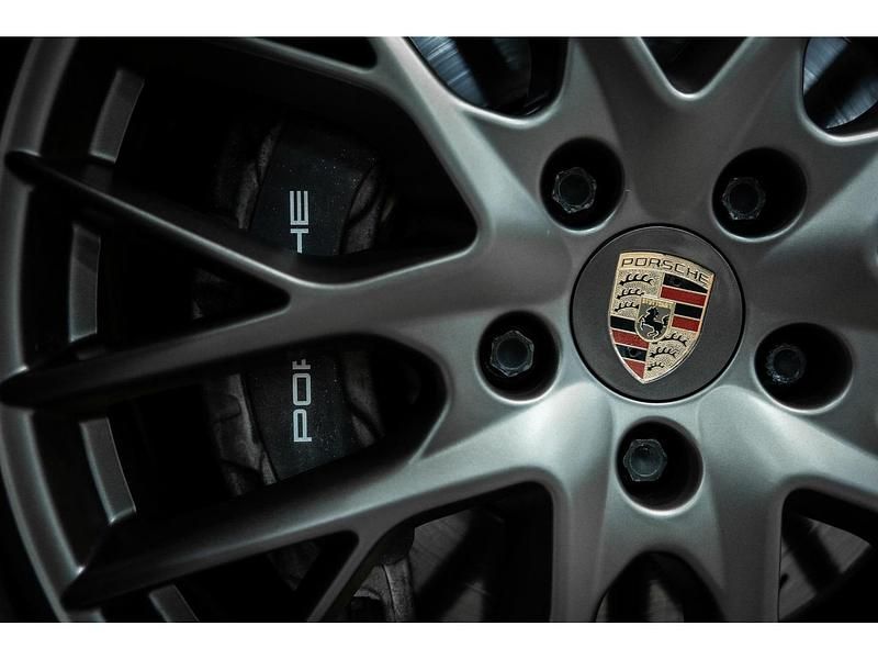 Occasion Porsche Panamera Sport 463 PK (340 kW) 2020 Zwart Hatchback