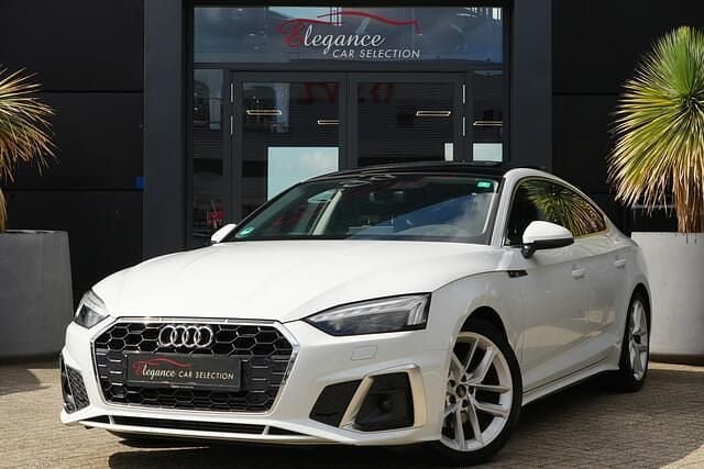 Wit Gebruikt 2024 Audi A5 Sportback S-Line Hatchback | € 38.950 (Goede deal) - Afbeelding 1/4