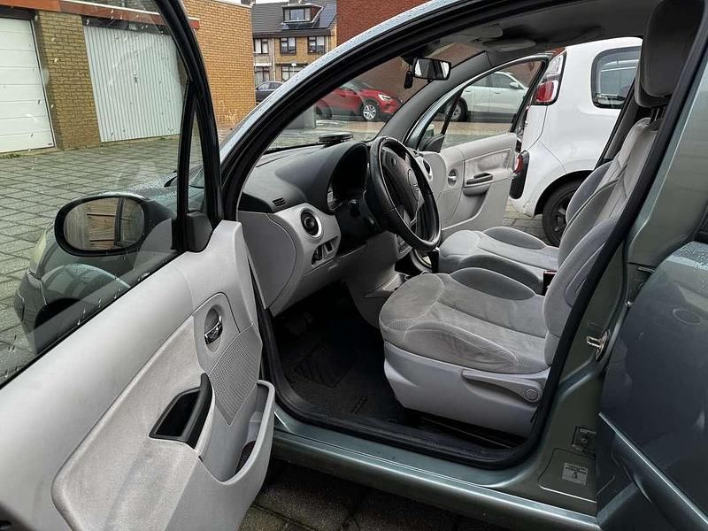 Occasion Citroën C3 Exclusive 109 PK (80 kW) 2006 Groen Hatchback