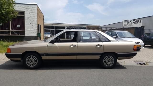 Occasion Audi 100 90 PK (66 kW) 1985 Bruin Sedan
