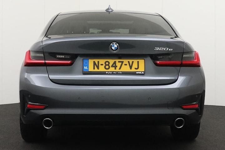 Occasion BMW 320e M Sport 279 PK (205 kW) 2022 Grijs Sedan