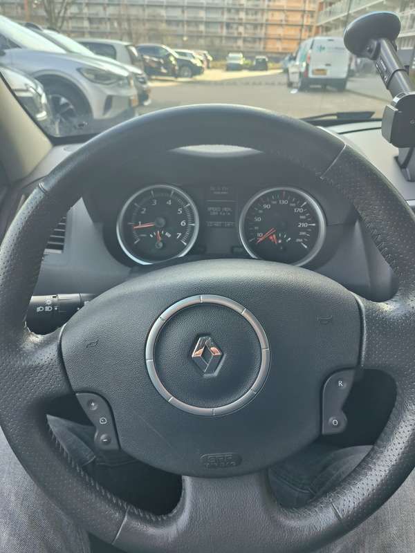 Beige Gebruikt 2008 Renault Mégane III Business Hatchback | € 1.777 - Afbeelding 1/4