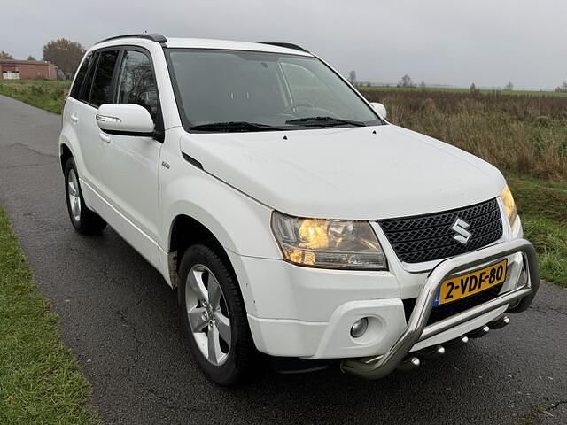 Wit Gebruikt 2009 Suzuki Grand Vitara Exclusive Van | € 3.450 - Afbeelding 1/4