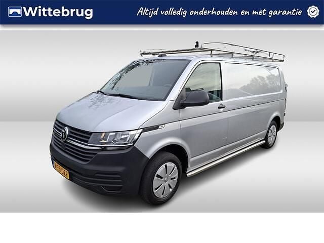 Grijs Gebruikt 2024 VW Transporter Comfortline Van | € 29.900 - Afbeelding 1/3