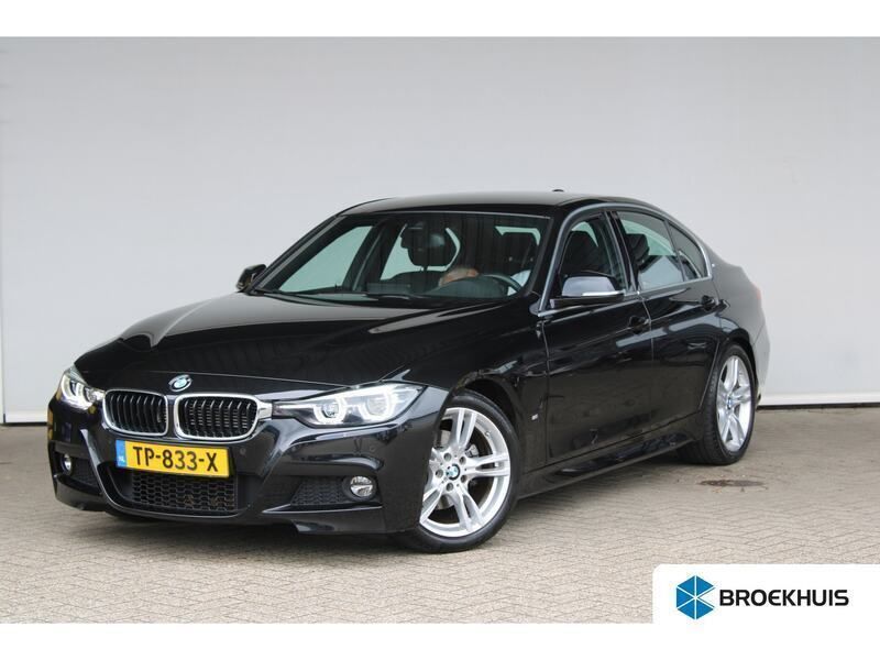 Zwart Gebruikt 2018 BMW 330 Executive Sedan | € 23.900 (Super prijs) - Afbeelding 1/4