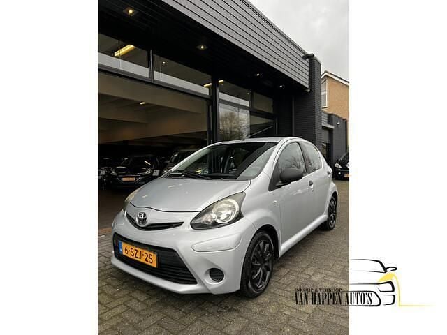 Occasion Toyota Aygo 68 PK (50 kW) 2014 Grijs Hatchback