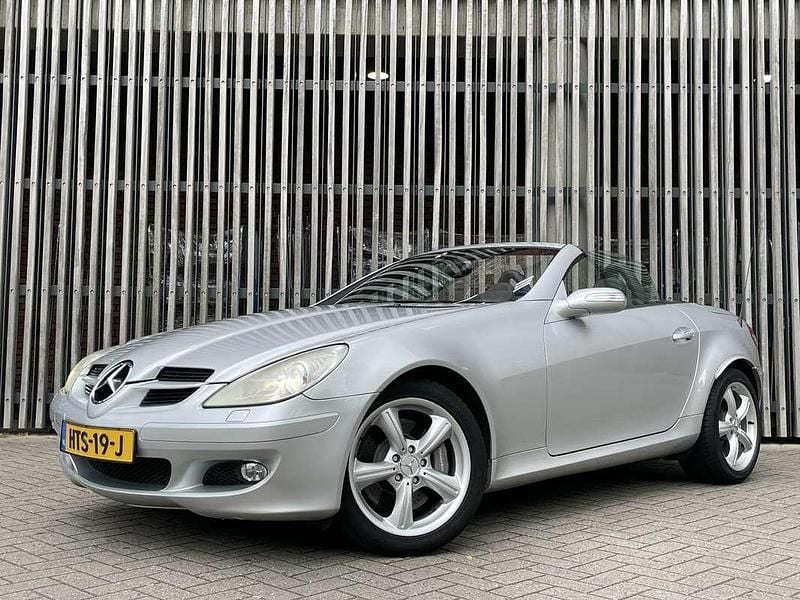Grijs Gebruikt 2004 Mercedes SLK350 Cabriolet | € 15.899 (Eerlijke prijs) - Afbeelding 1/4