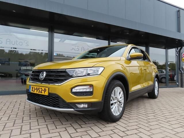 Occasion VW T-Roc Style 116 PK (85 kW) 2018 Geel SUV