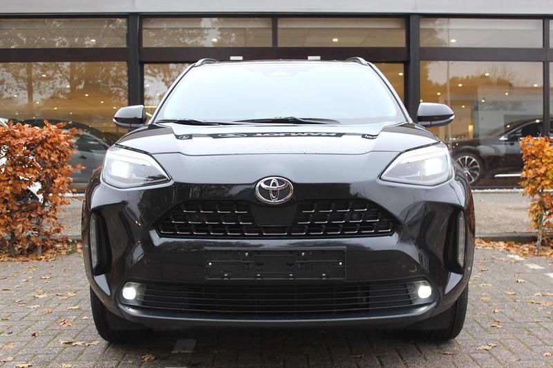 Occasion Toyota Yaris Cross Executive 131 PK (96 kW) 2024 Grijs SUV