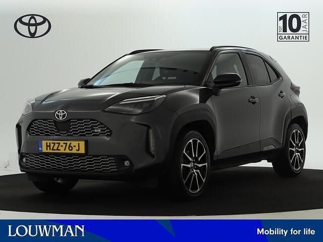 Grijs Gebruikt 2024 Toyota Yaris Cross Sport SUV | € 35.945 (Duur) - Afbeelding 1/3