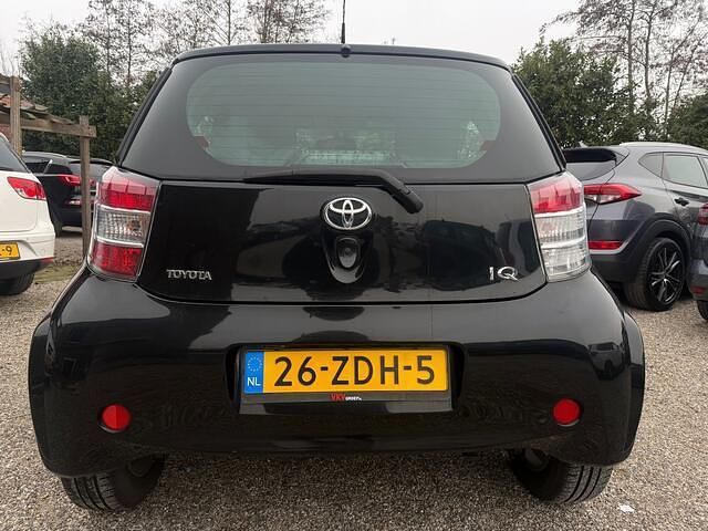 Occasion Toyota iQ Comfort 68 PK (50 kW) 2009 Zwart Hatchback
