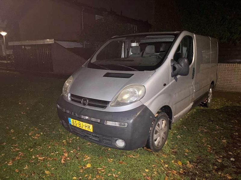 Grijs Gebruikt 2003 Opel Vivaro Van | € 1.750 (Super prijs) - Afbeelding 1/3