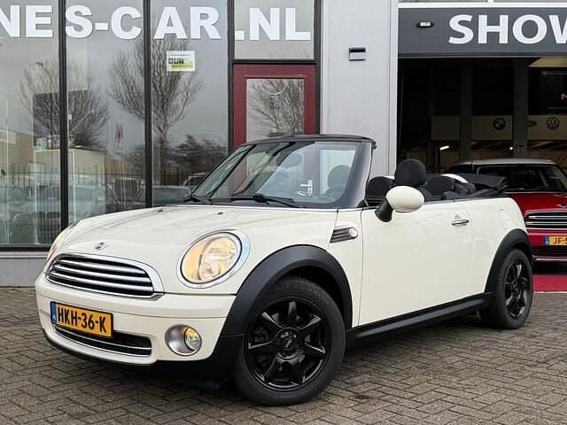 Wit Occasion 2010 Mini One Cabriolet Cabriolet | € 4.999 (Goede deal) - Afbeelding 1/4