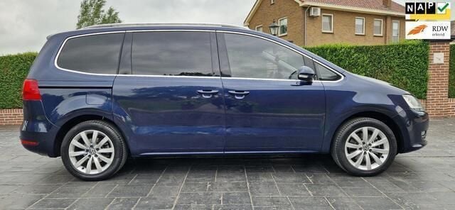 Blauw Gebruikt 2012 VW Sharan Highline MPV | € 5.950 (Eerlijke prijs) - Afbeelding 1/4