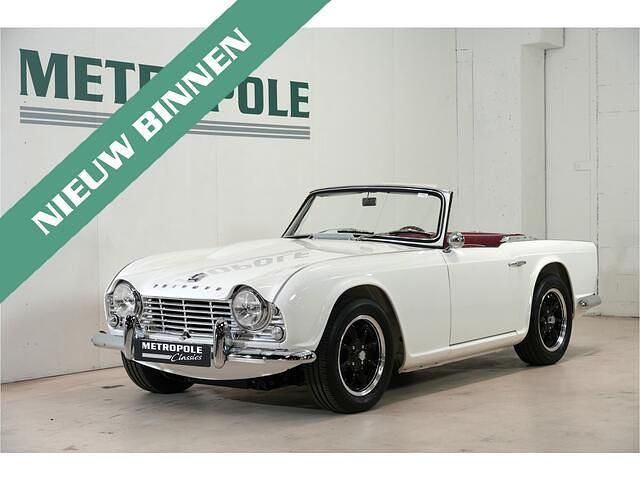 Wit Gebruikt 1963 Triumph TR4 | € 39.950 - Afbeelding 1/4