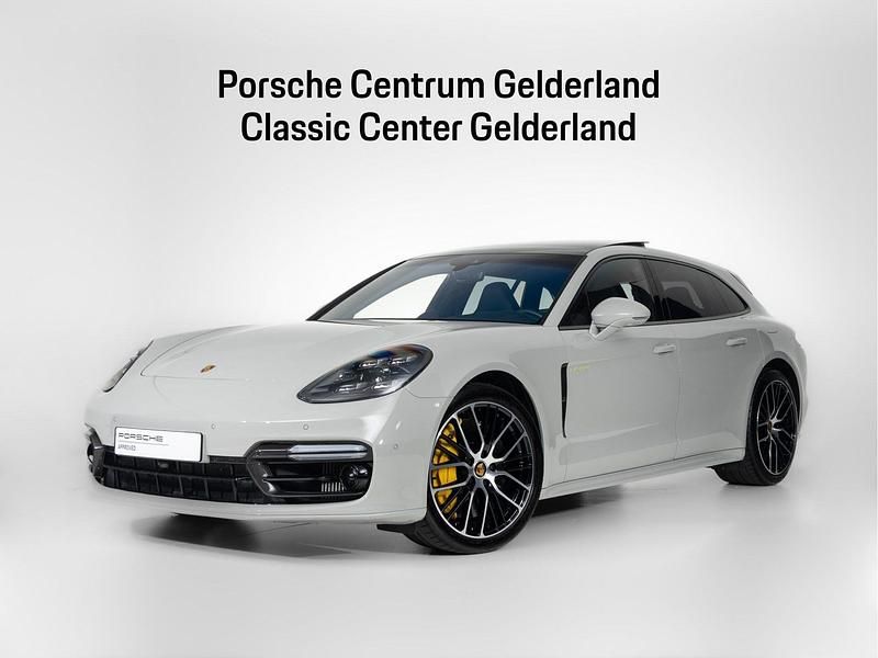 Grijs Gebruikt 2024 Porsche Panamera Turbo S Sport Turismo Sedan | € 224.900 - Afbeelding 1/4