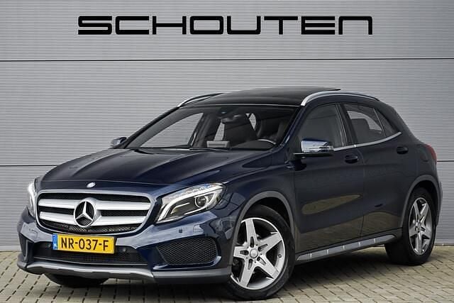 Blauw Gebruikt 2017 Mercedes GLA200 AMG SUV | € 22.900 (Eerlijke prijs) - Afbeelding 1/2