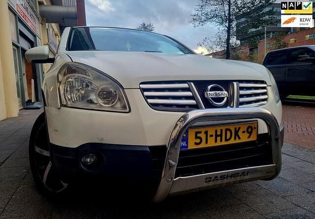 Wit Gebruikt 2009 Nissan Qashqai Visia SUV | € 3.450 (Goede deal) - Afbeelding 1/4