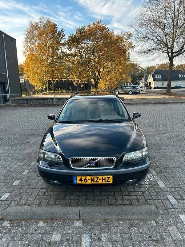Gebruikt 2004 Volvo V70 Stationwagen | € 999 (Super prijs) - Afbeelding 1/4