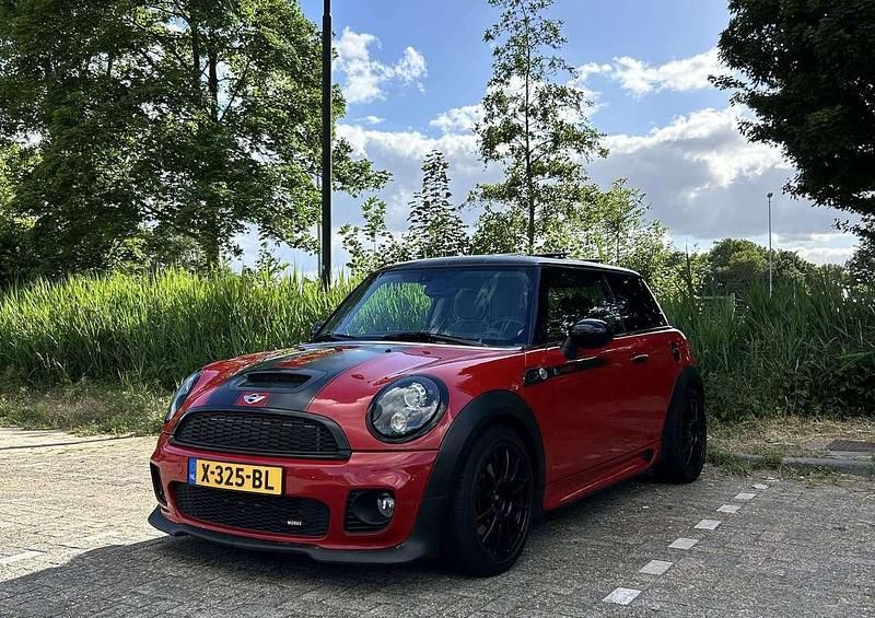 Gebruikt 2007 Mini John Cooper Works Hatchback | € 5.995 - Afbeelding 1/4