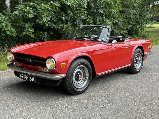 Rood Gebruikt 1969 Triumph TR6 Cabriolet | € 14.500 - Afbeelding 1/4