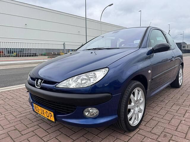 Blauw Gebruikt 2002 Peugeot 206 GTi Hatchback | € 3.750 - Afbeelding 1/4